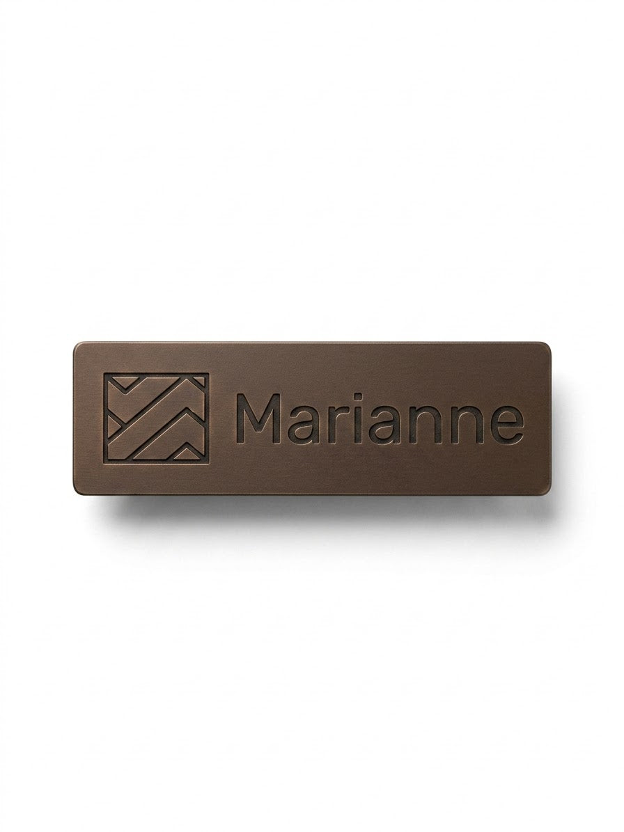 Magnet Navneskilt til Personale - Personligt Navneskilt med Logo